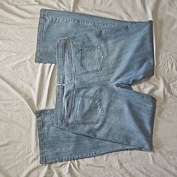 Old Navy Light blue Faded Stretch Hi-Rise Flare Jeans sz 16 R - Picture 7 of 9